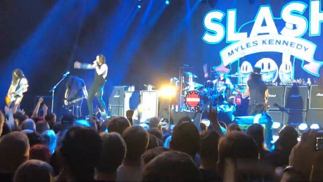 Slash feat Myles Kennedy&The Conspirators You’re A Lie Stockholm 2019 Shure MV88 Condencer Mic смотреть онлайн
