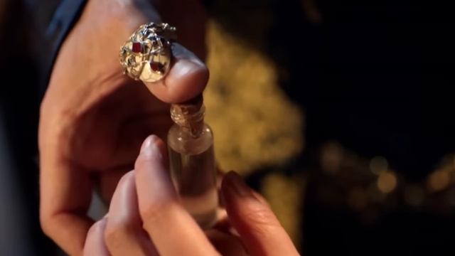 Зачем Сулейман заставил Хюррем выпить «яд»? смотреть онлайн