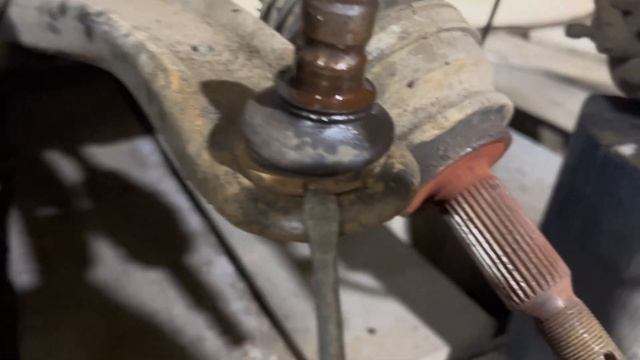 Замена :шаровой,стоек ,тяг и прокладки клапанной крышки смотреть онлайн