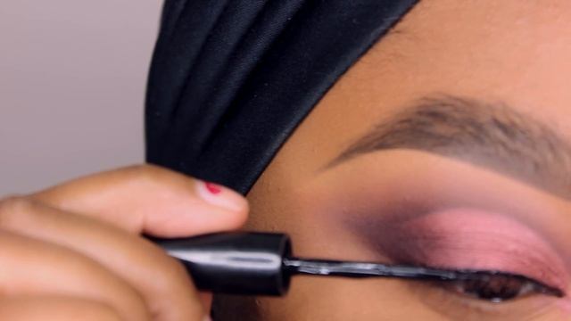 Burgundy Eyes & Lips Makeup Tutorial | MAC Cosmetics Kyshadow Palette Dupe