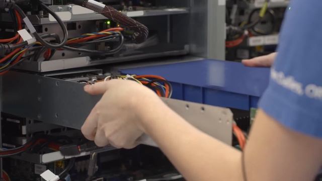 Explore a Google data center with Street View смотреть онлайн