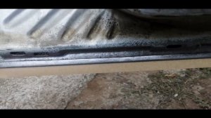 Лечим низ двери ваз2110