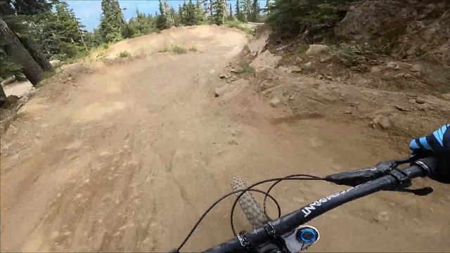 BLUE VELVET | Whistler Bike Park | GT Fury Downhill Bike смотреть онлайн