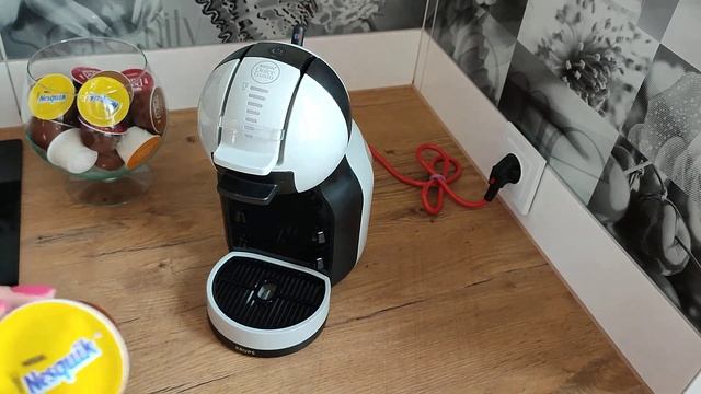 Ekspres kapsułkowy KRUPS Nescafe Dolce Gusto Mini Me KP123B смотреть онлайн