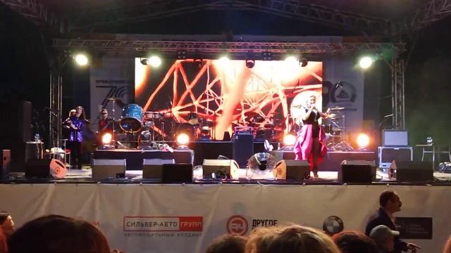 Анна Семенович на день Строителя в Магнитогорске (09.08.2019) смотреть онлайн