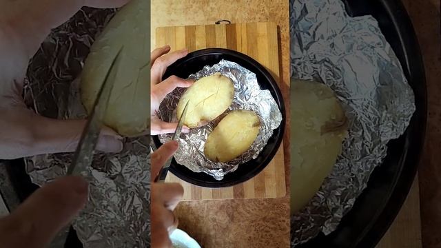 ВКУСНЕЙШИЙ КАРТОФЕЛЬ в МУНДИРЕ смотреть онлайн
