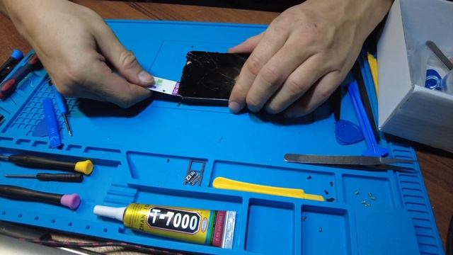 Ремонт Pocophone F1   Замена дисплея