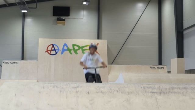 Scott.PA norwegian scooter rider смотреть онлайн
