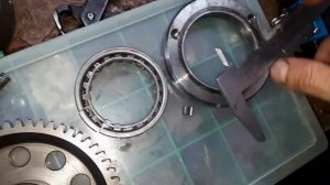 Замена обгонной муфты на Авнтис  250  172 FMM