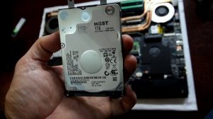 ноутбук разборка MSI GV72 вставка ssd
