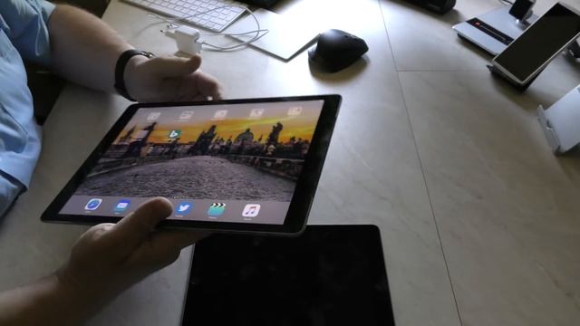 Apple iPad Pro 9,7" & 12,9" - Hands-On-Video (4K) смотреть онлайн