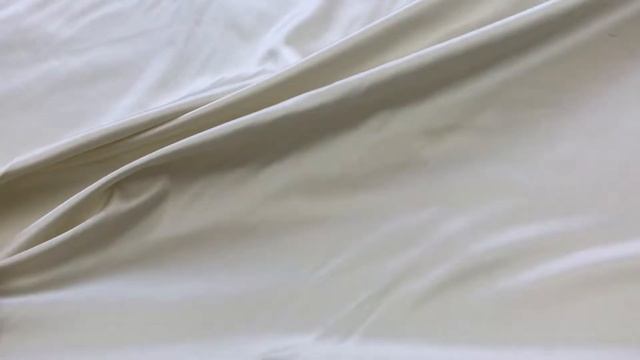 Атлас молочного цвета А-00003 смотреть онлайн