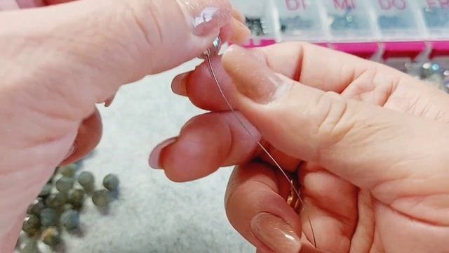 Украшение из Лабрадора..и ..между делом.. об украинских беженцев в поездах Германии смотреть онлайн