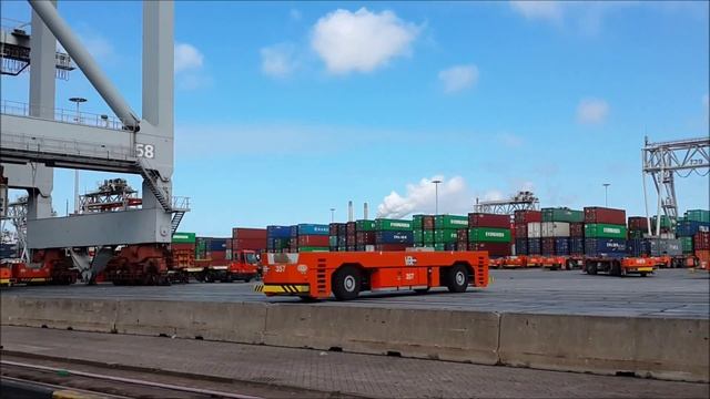 Container terminal Rotterdam смотреть онлайн