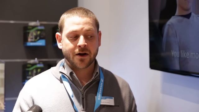 Sennheiser RS wireless headphones | CES First Look | Crutchfield Video смотреть онлайн