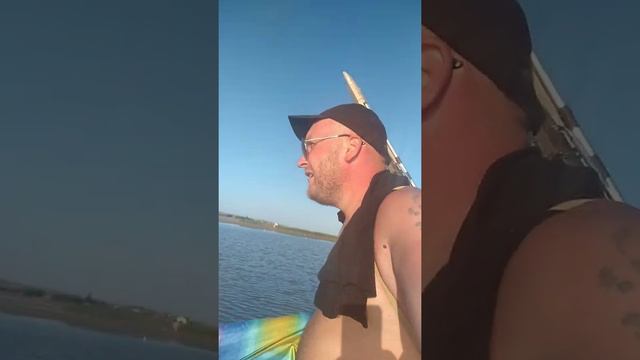 Супер мощная рыбалка!🎣🐠🐟 Поймали гиганта!!!🦈😲🤪 смотреть онлайн