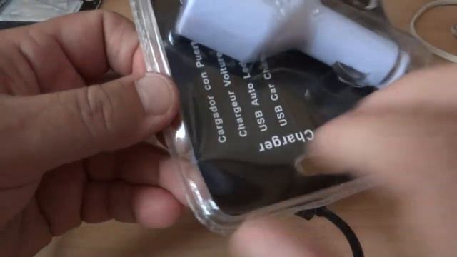 Авто зарядное устройство на 2 и 4 USB входа смотреть онлайн