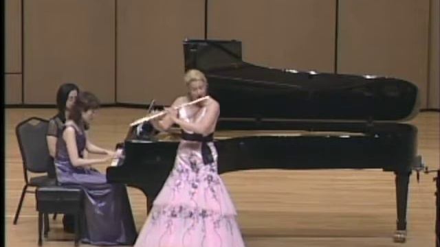 Amy Porter, flute - Burton Sonatina mvt. 3 смотреть онлайн