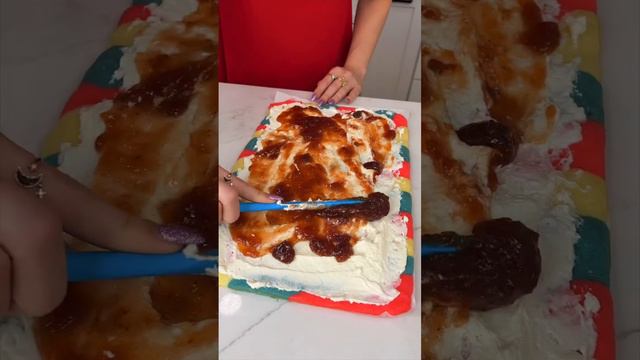 American Swiss Roll Cake Trick смотреть онлайн