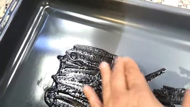 Противень после очистки системой Teka Hydroclean смотреть онлайн