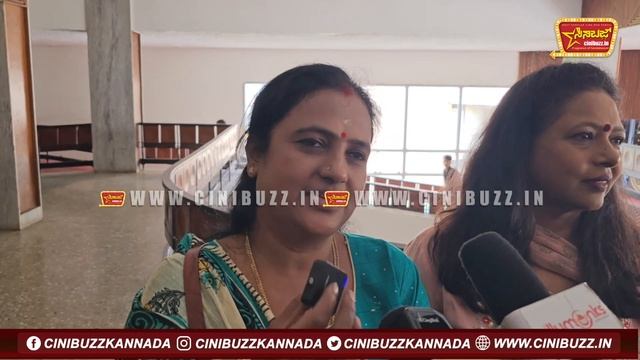 ರಾಘು ಹೆಂಡತಿ ಸ್ಪಂದನಾ ಆಸೆ ಪಟ್ಟ ಚಿತ್ರದ ಪ್ರೇಕ್ಷಕರು ಯಾಕೆ ಹೀಗಂದ್ರು l Kadda Chitra Public Review смотреть онлайн