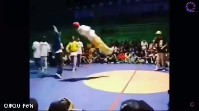 Брейк-данс трюк. Как правильно брать за руки. смотреть онлайн