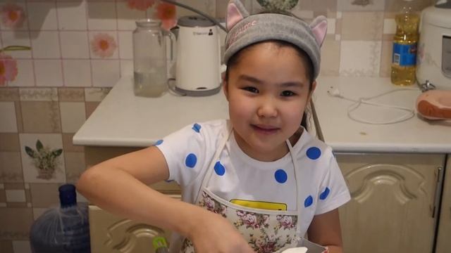 Рецепт Пирога с брусникой от Амелии Слепцовой смотреть онлайн