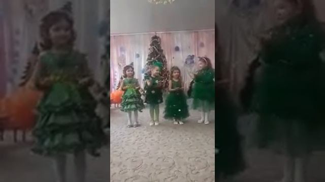 Я узнала маленький секрет смотреть онлайн