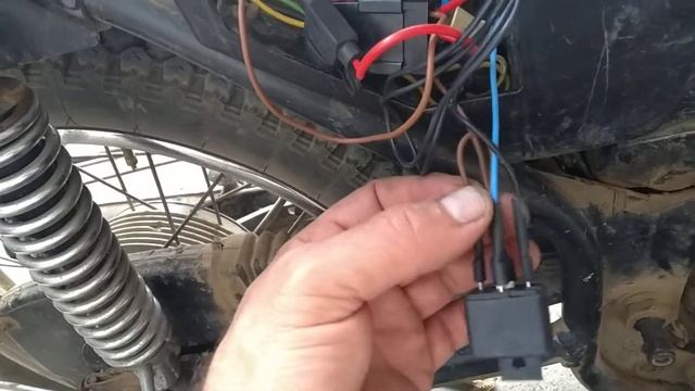 Про установку бесконтактного зажигания VAPE на JAWA 634 смотреть онлайн