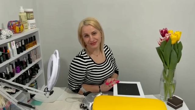Что Павел подарил на 8е марта Анюте и Викусе. смотреть онлайн