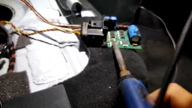 audi Q3 .иногда глохнет.(2) найдена причина в fuel pump ecu. смотреть онлайн
