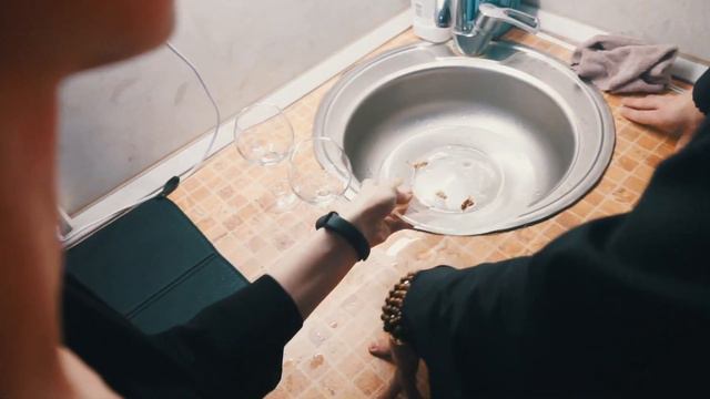 Радость Моя - Беги туда, где нет никого (fan кадры из к/ф "Последняя трапеза") смотреть онлайн