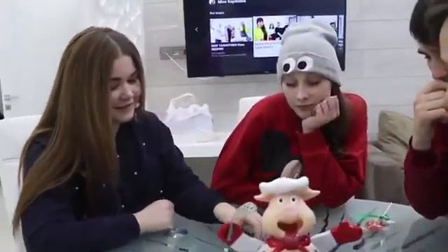 Кто из нас свинец))) смотреть онлайн