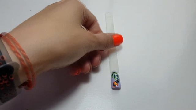 Рисуем пчелку гель-лаком смотреть онлайн