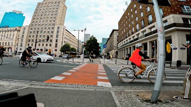 Rowerem Warszawa - Tamka, Świętokrzyska смотреть онлайн