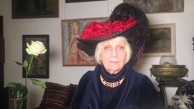 Людмила Петрушевская читает сказку "Верблюжий горб" смотреть онлайн