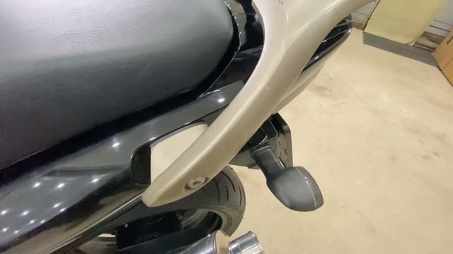 Осмотр Yamaha TDM900 (2002) смотреть онлайн