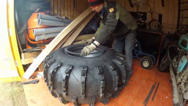 КАК САМОСТОЯТЕЛЬНО ПОСТРОИТЬ ВЕЗДЕХОД "КАРАКАТ" ЧАСТЬ 3 (СБОРКА БЕСКАМЕРНЫХ КОЛЁС) смотреть онлайн