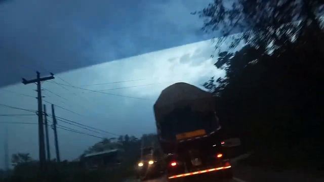 EXPERIENCING FOG IN MARCOS HIGHWAY FROM BAGUIO CITY смотреть онлайн