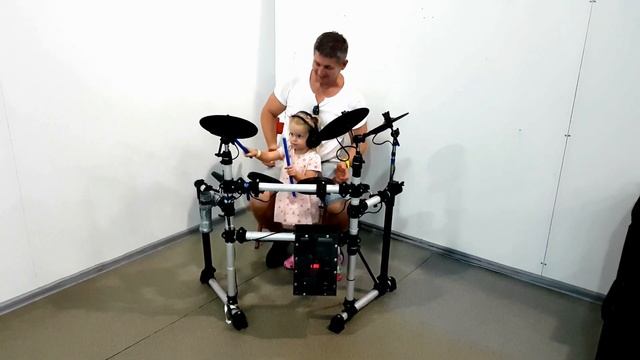 МАГИЧЕСКИЙ ШАР и ОГРОМНЫЕ ПУЗЫРИ, Эля в музее Экспериментариум / MAGIC BALL and HUGE BUBBLES смотреть онлайн