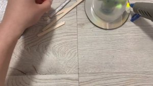 НЛО из Диска Своими руками ЛЕТАЮЩАЯ ТАРЕЛКА с Пришельцем | Поделки ко дню КОСМОНАВТИКИ