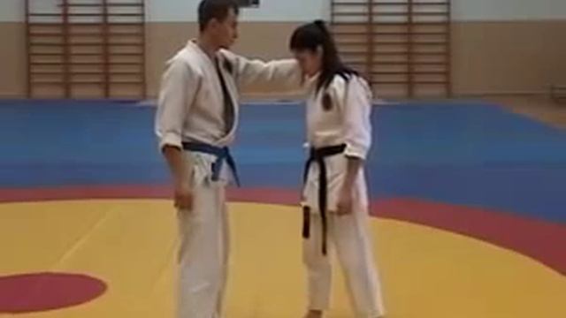 Уроки самообороны Как освободиться от захвата шеи смотреть онлайн