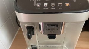 Delonghi Magnifica EVO descaling - cleaning and maintenance