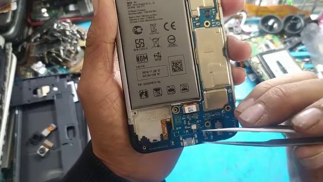 ERROR DE CARGA LG K40S смотреть онлайн