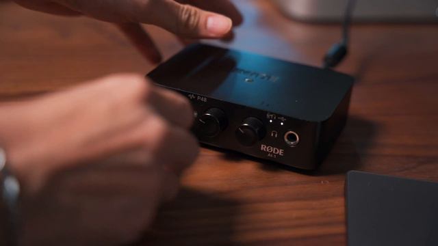 รีวิว Rode Procaster ไมค์สำหรับ Podcast และ Streamer เนื้อเสียงนุ่ม ไร้ปัญหาเสียงแทรกอย่างหมดจด смотреть онлайн