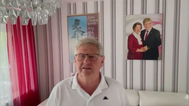 Служите друг другу, тем даром, какой получили от Бога. 1 Петр 4 смотреть онлайн