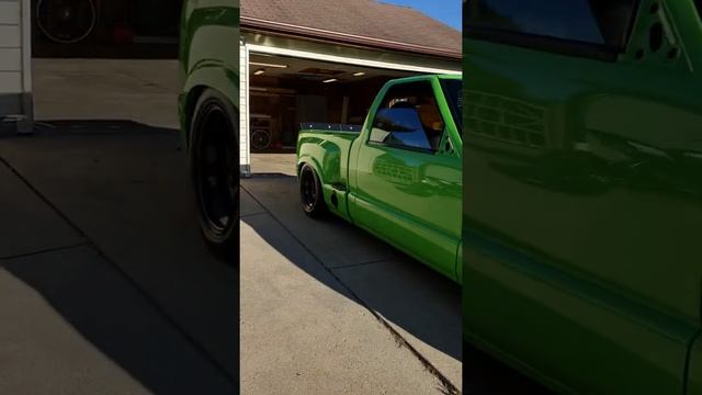 V8 swap Chevy S10: Black Widow Mufflers смотреть онлайн
