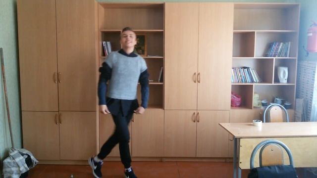 Очень простой танец. И легок в эксплуатации. смотреть онлайн