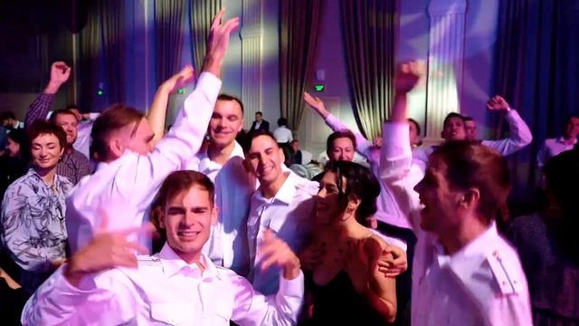 Выпускной военного лётного училища г. Краснодар в дуэте с Максимом Яшиным смотреть онлайн