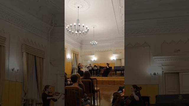 А. Глазунов Квартет N:3 "Славянский" смотреть онлайн